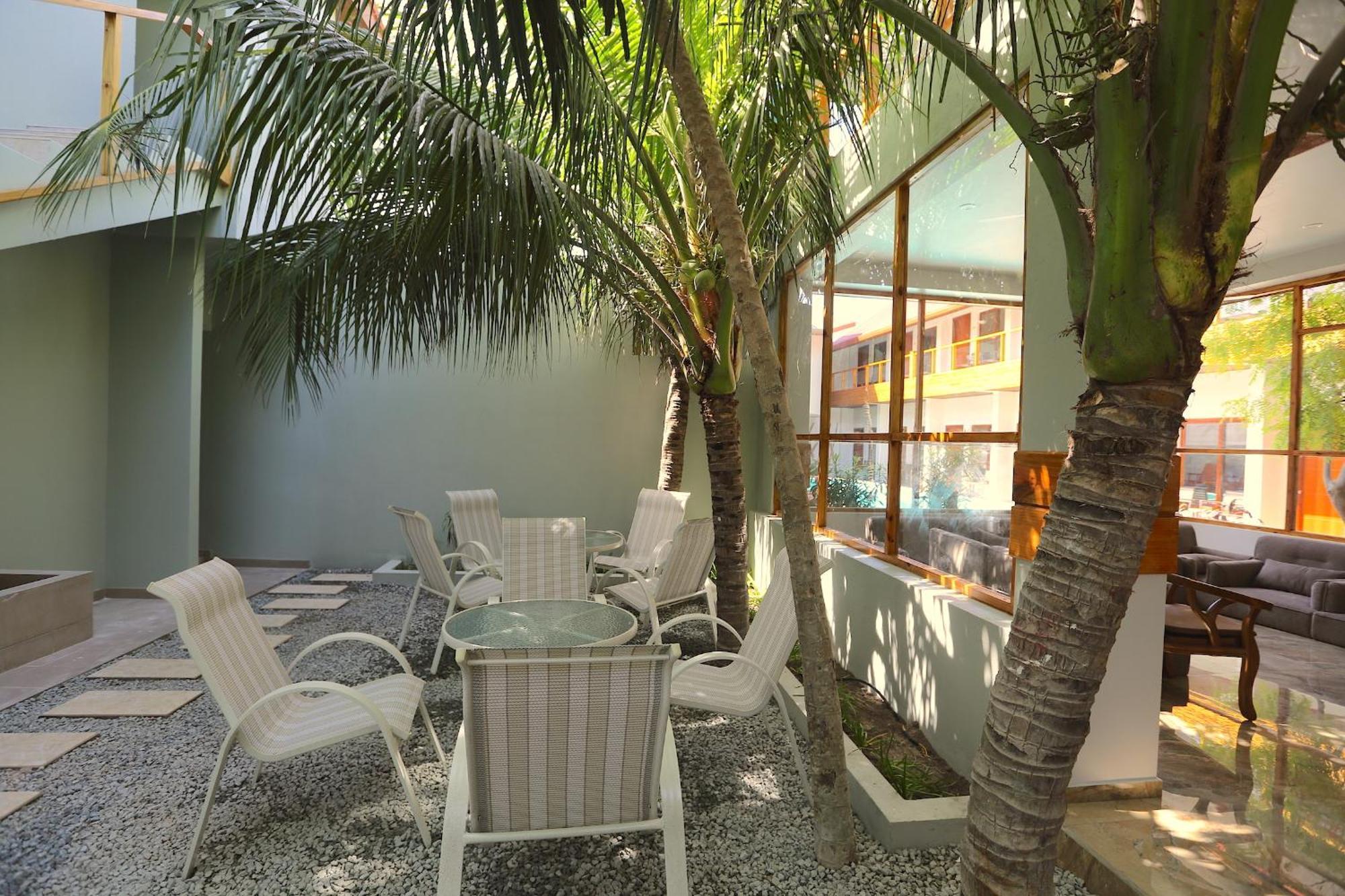 Kaani Village & Spa Maafushi Ngoại thất bức ảnh