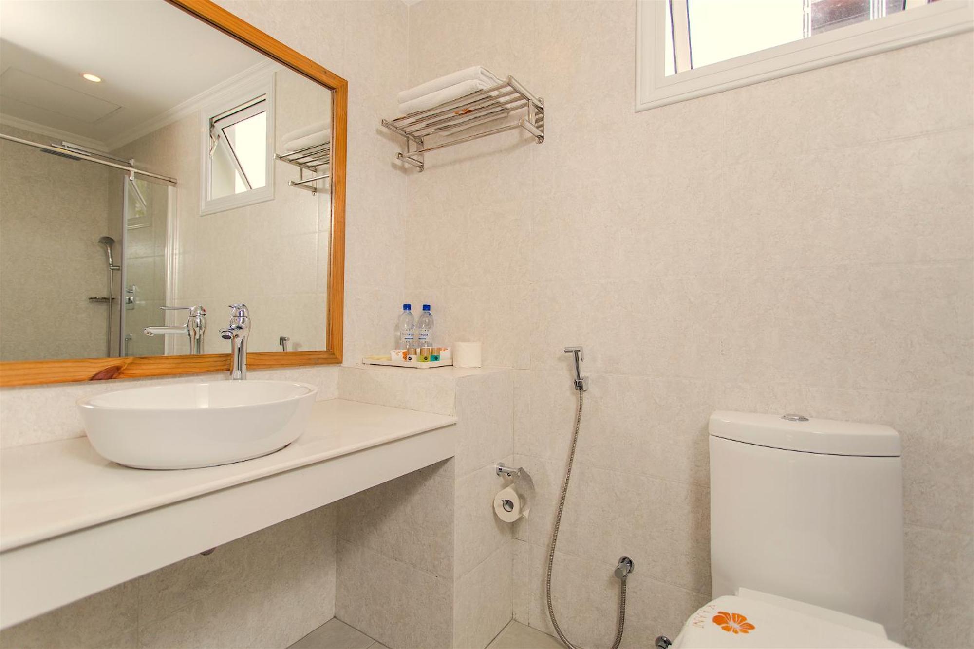 Kaani Village & Spa Maafushi Ngoại thất bức ảnh